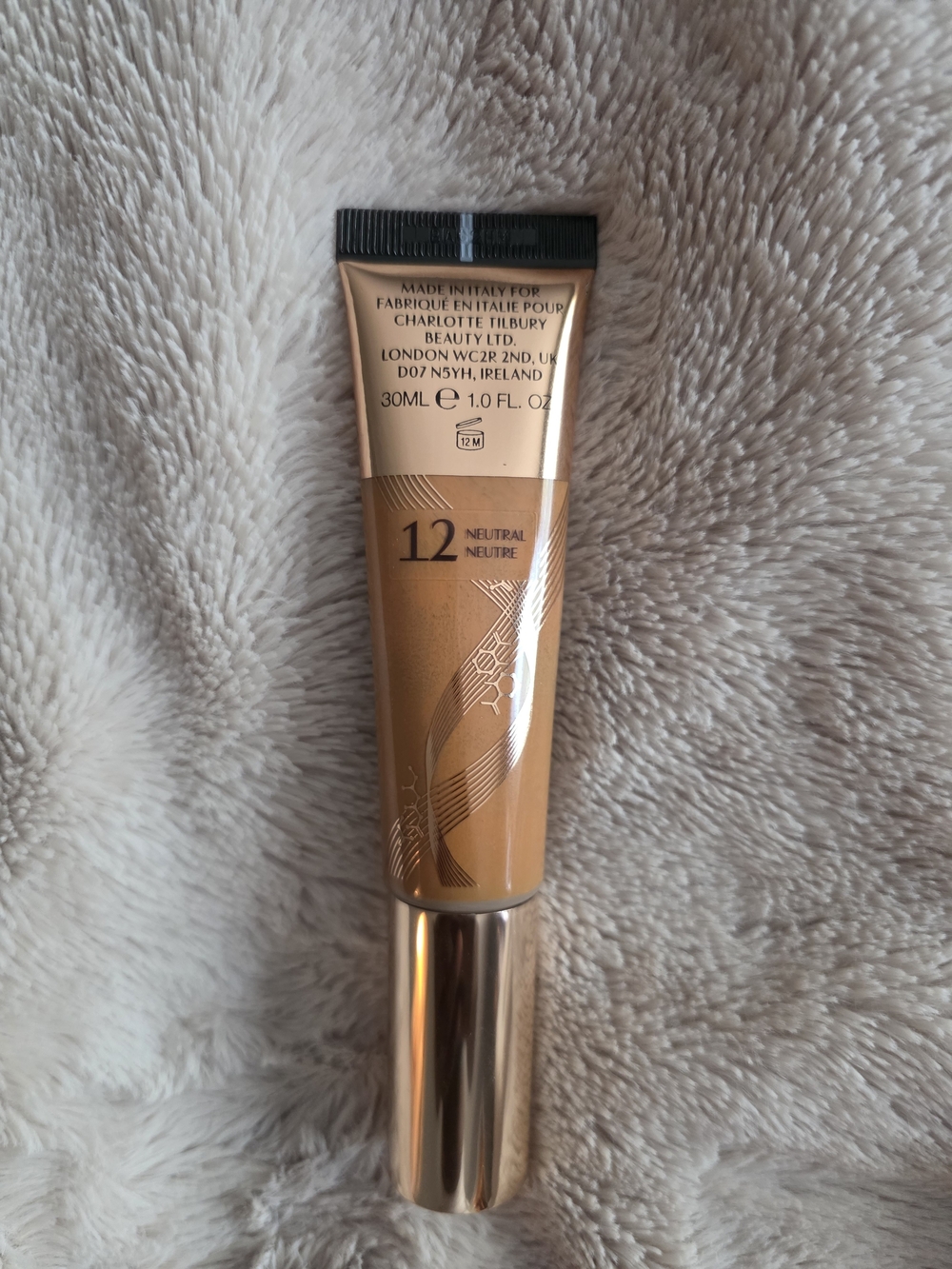 Charlotte Tilbury Beautiful Skin Foundation - Warm Tan - Picture 2 of 5
